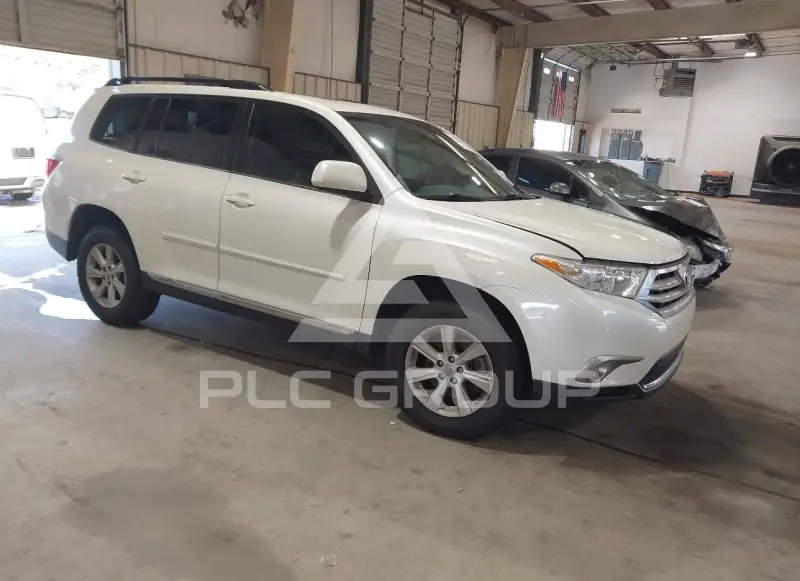 2013 Toyota Highlander фото