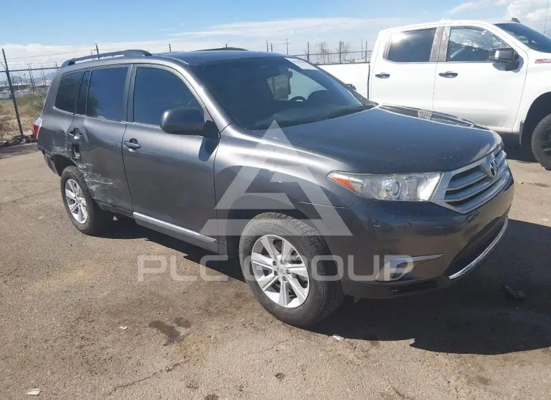 2013 Toyota Highlander фото