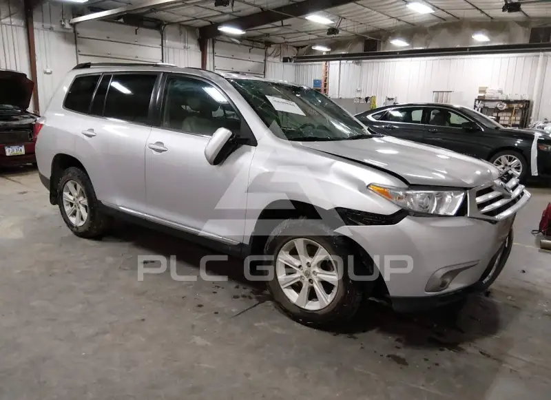 2013 Toyota Highlander фото