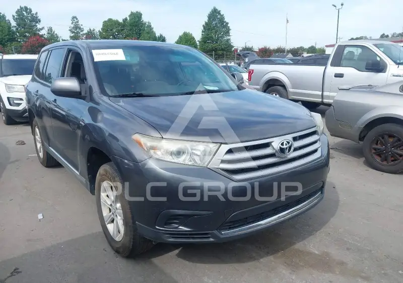 2013 Toyota Highlander фото