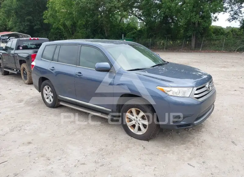 2013 Toyota Highlander фото