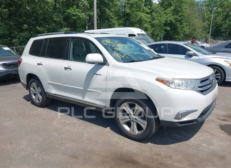 2013 Toyota Highlander фото