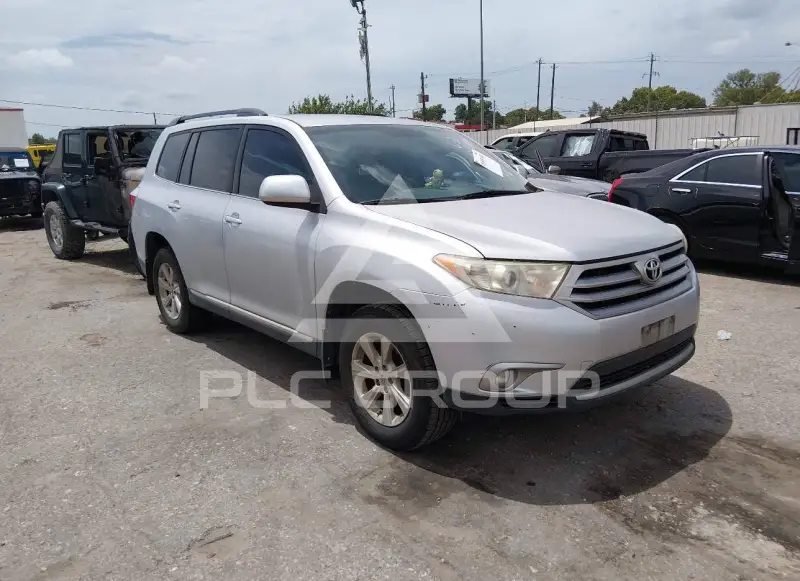 2013 Toyota Highlander photo