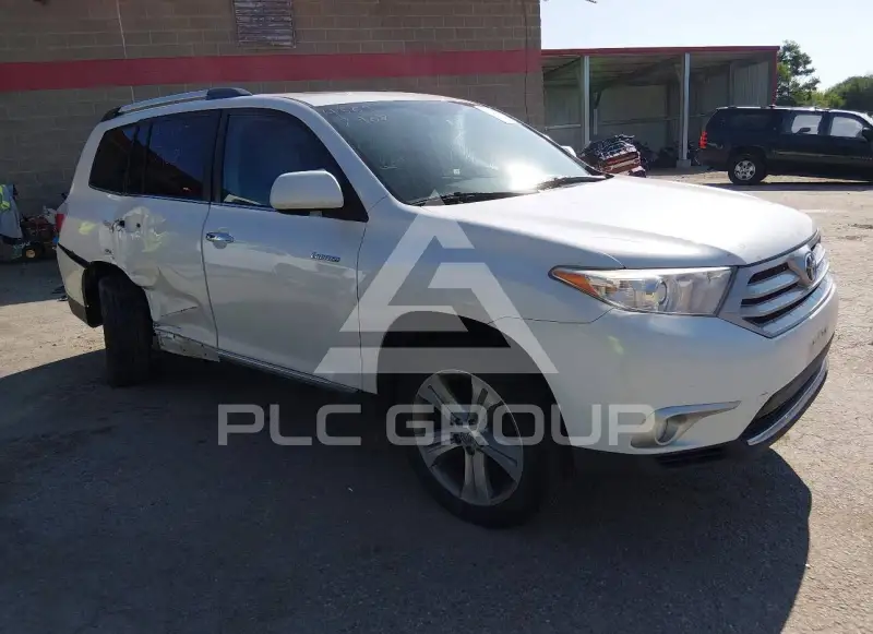 2013 Toyota Highlander photo