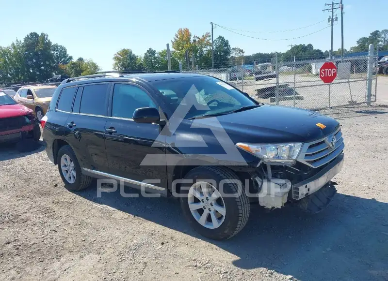 2013 Toyota Highlander фото