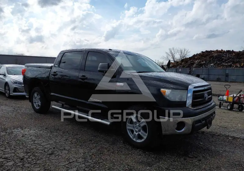 2013 Toyota TUNDRA photo