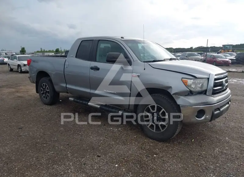 2013 Toyota TUNDRA photo