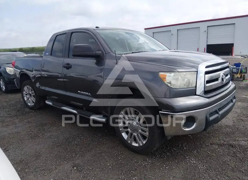 2013 Toyota TUNDRA photo