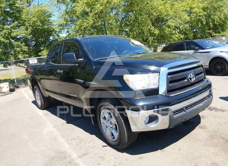 2013 Toyota TUNDRA photo