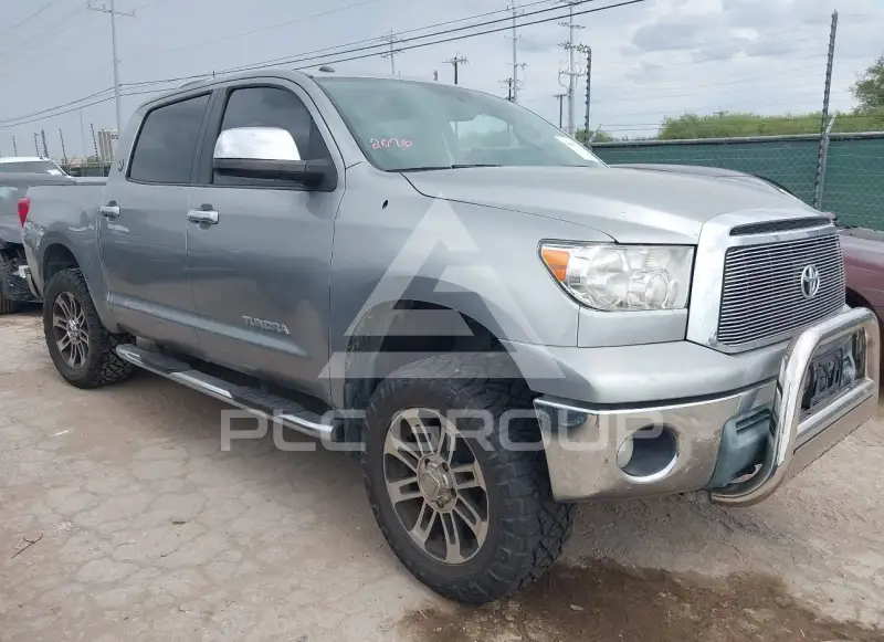 2013 Toyota TUNDRA фото