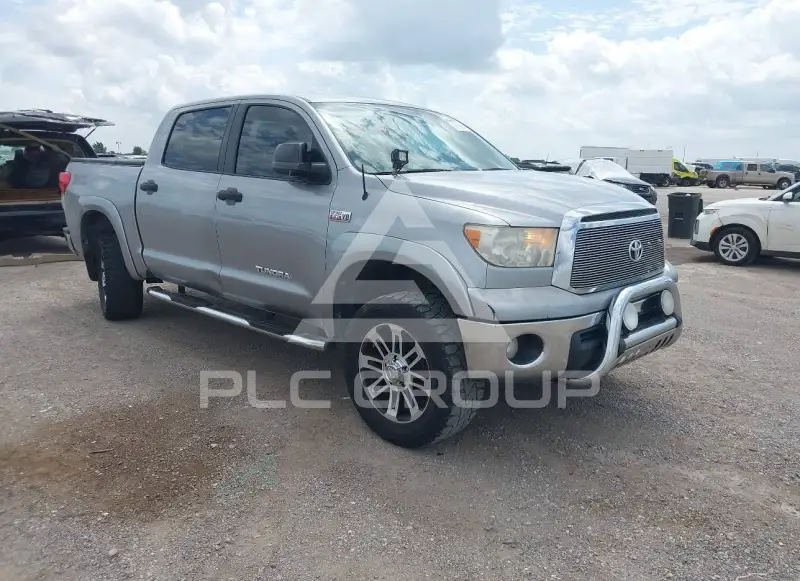 2013 Toyota TUNDRA photo