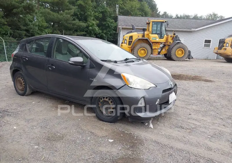 2013 Toyota PRIUS фото