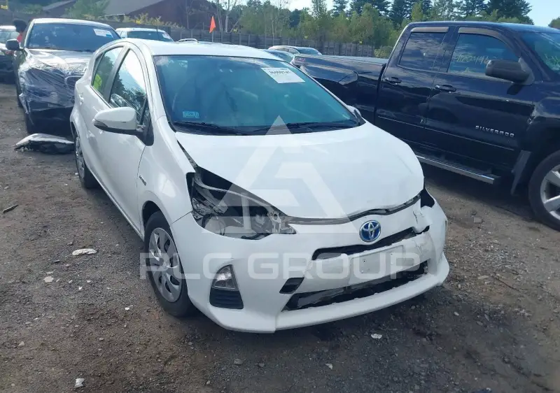 2013 Toyota PRIUS фото