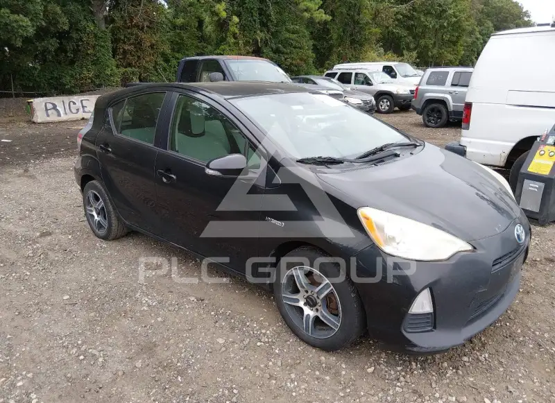 2013 Toyota PRIUS фото