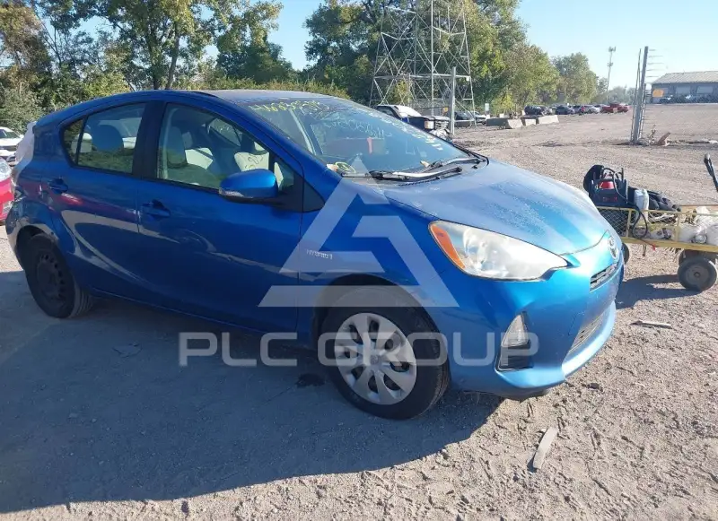2013 Toyota PRIUS photo
