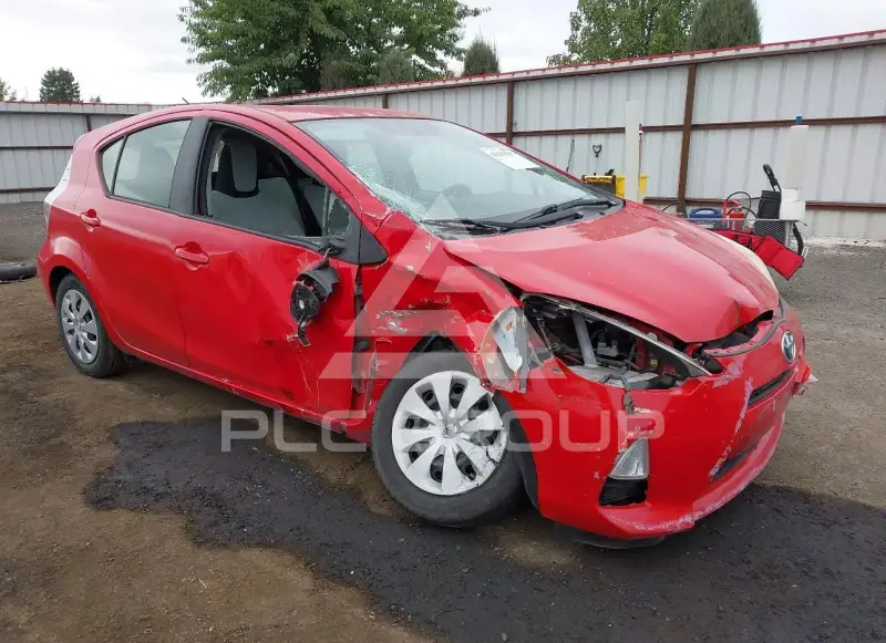 2013 Toyota PRIUS фото