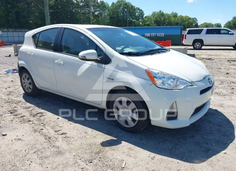 2013 Toyota PRIUS photo