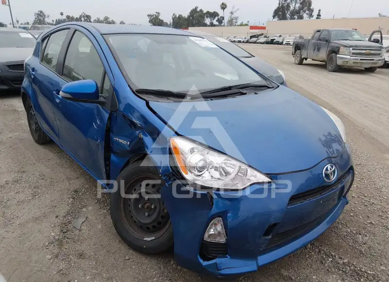 2013 Toyota PRIUS photo
