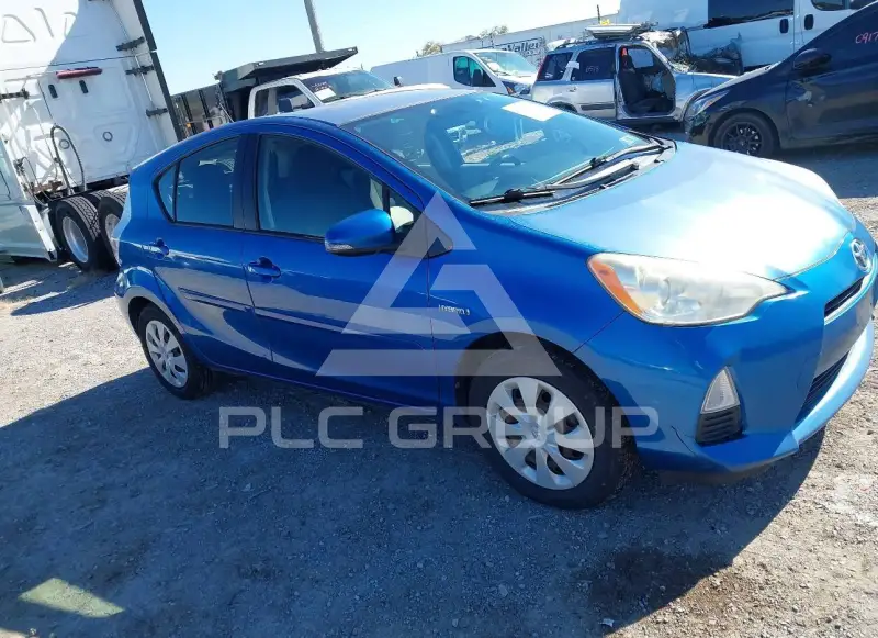 2013 Toyota PRIUS фото