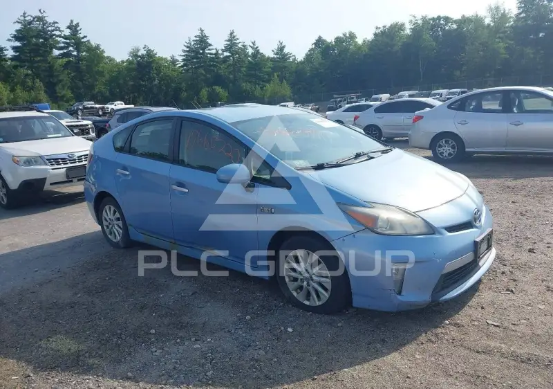 2013 Toyota PRIUS фото