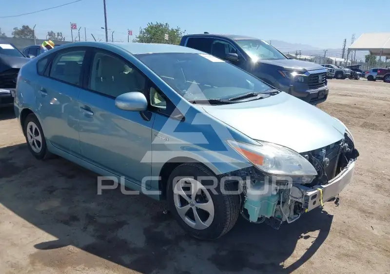 2013 Toyota PRIUS фото