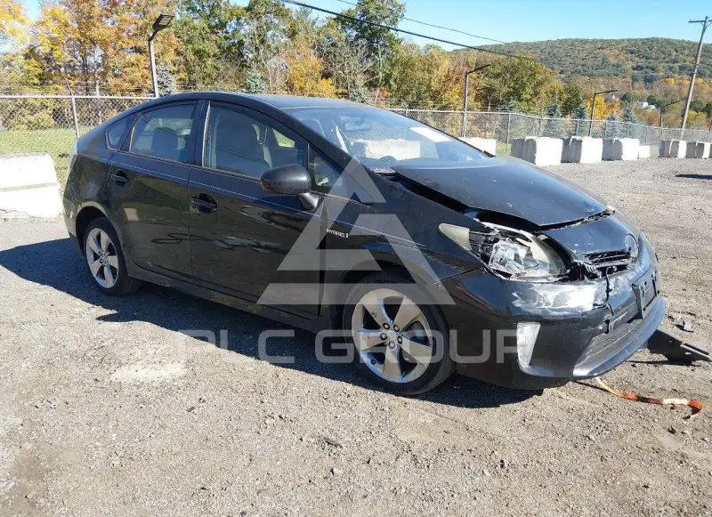 2013 Toyota PRIUS фото