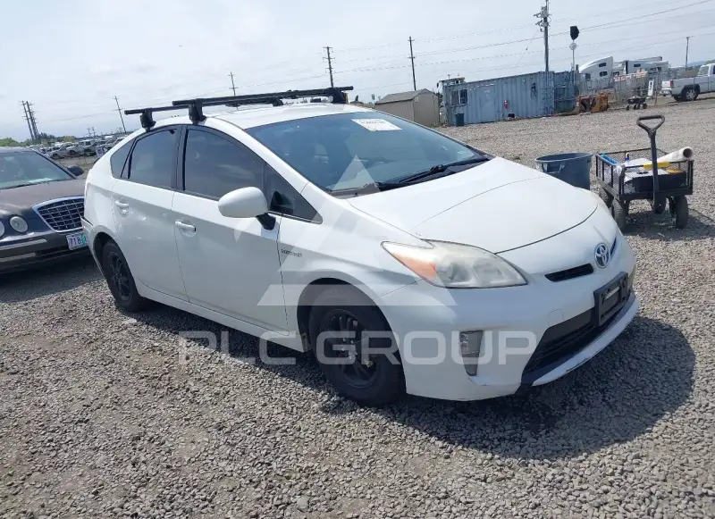 2013 Toyota PRIUS фото