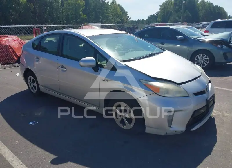 2013 Toyota PRIUS фото