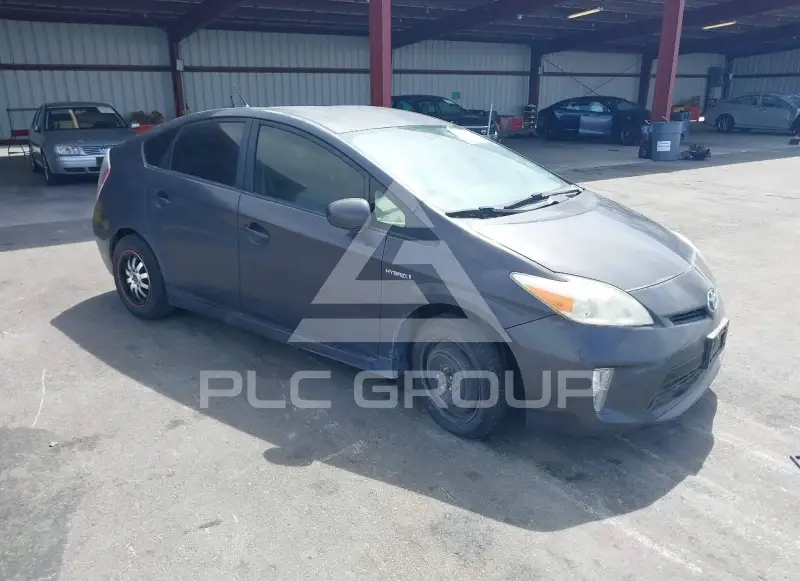 2013 Toyota PRIUS фото