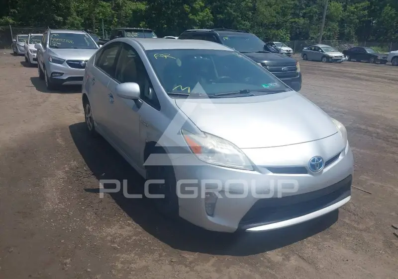 2013 Toyota PRIUS фото