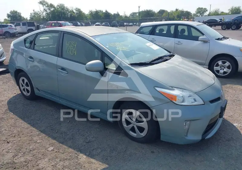2013 Toyota PRIUS photo