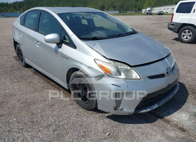 2013 Toyota PRIUS фото
