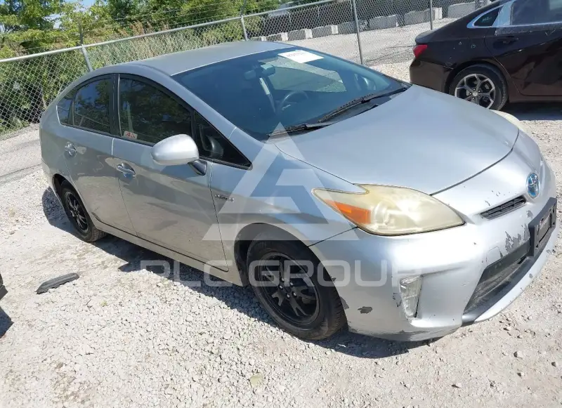 2013 Toyota PRIUS photo