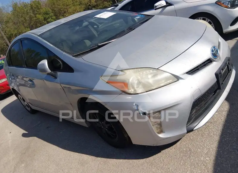 2013 Toyota PRIUS фото