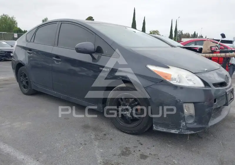 2013 Toyota PRIUS photo