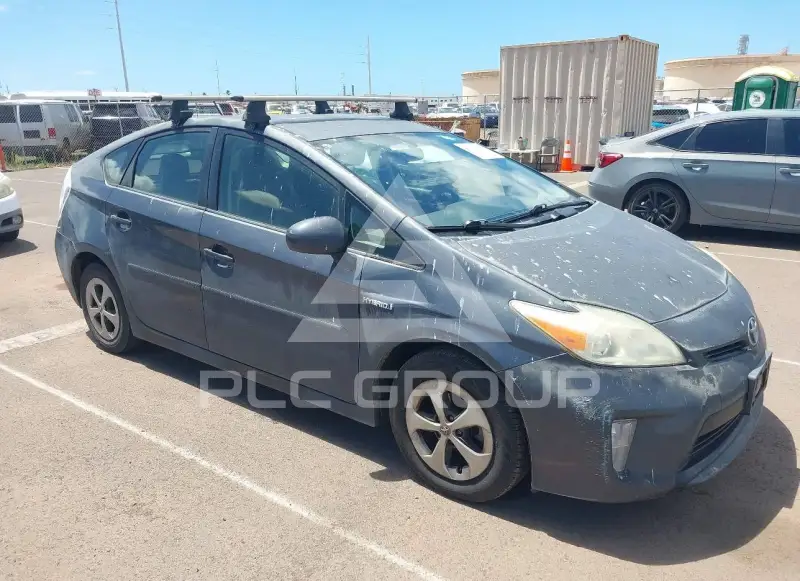 2013 Toyota PRIUS фото
