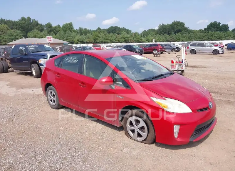 2013 Toyota PRIUS photo