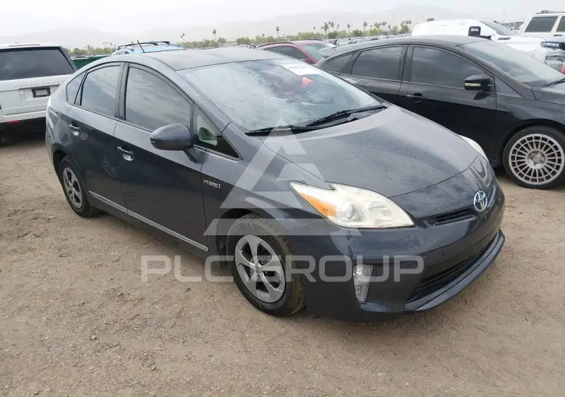 2013 Toyota PRIUS photo