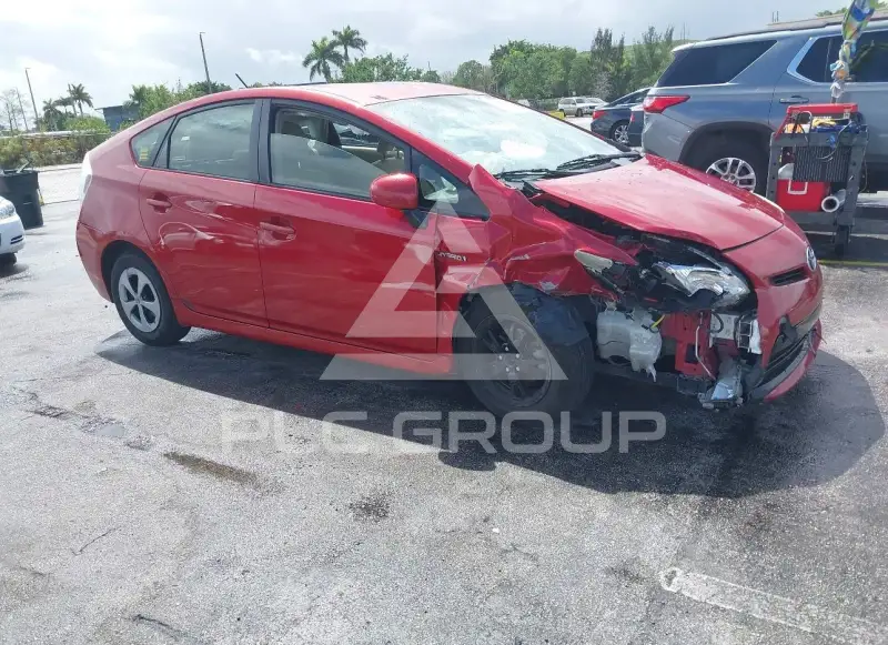 2013 Toyota PRIUS фото