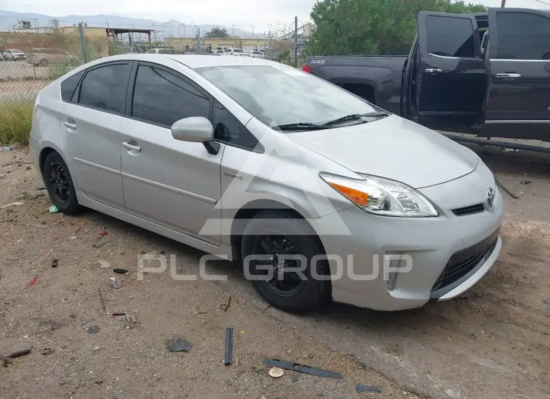 2013 Toyota PRIUS фото