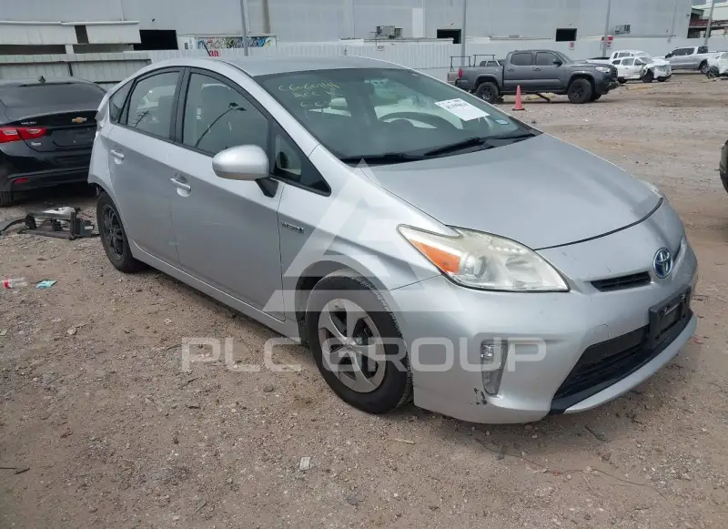 2013 Toyota PRIUS photo