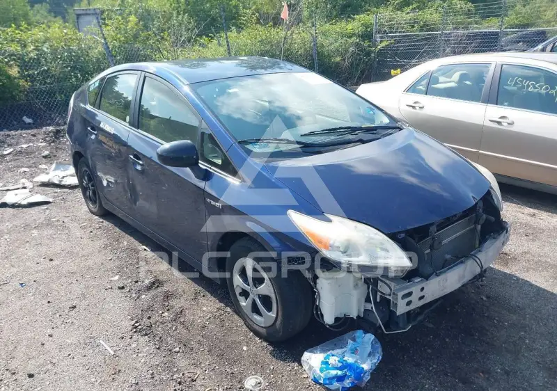 2013 Toyota PRIUS фото