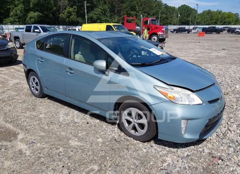 2013 Toyota PRIUS фото