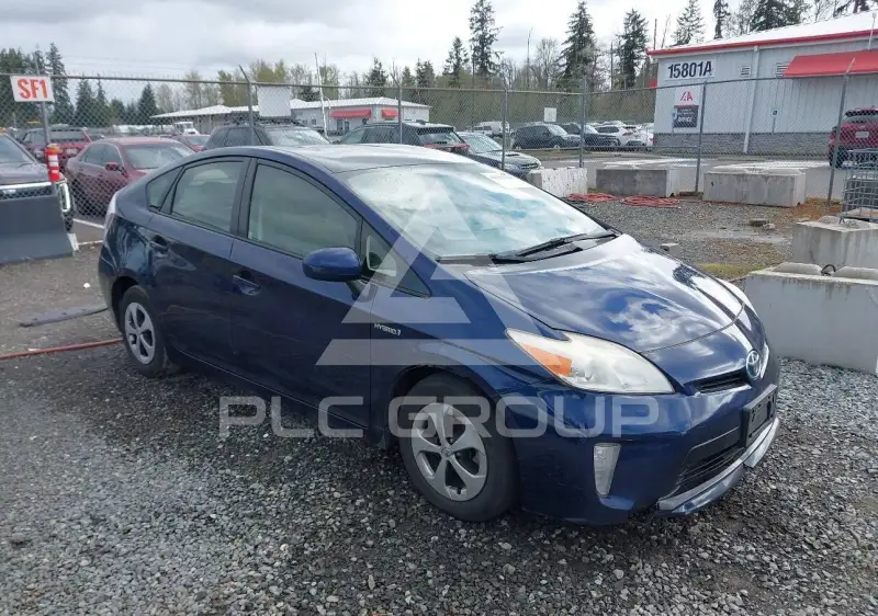 2013 Toyota PRIUS фото
