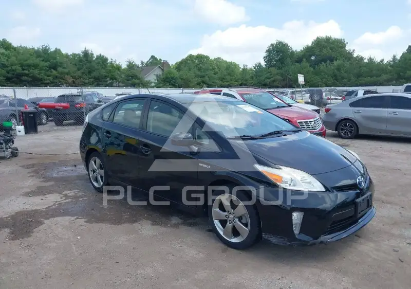2013 Toyota PRIUS photo