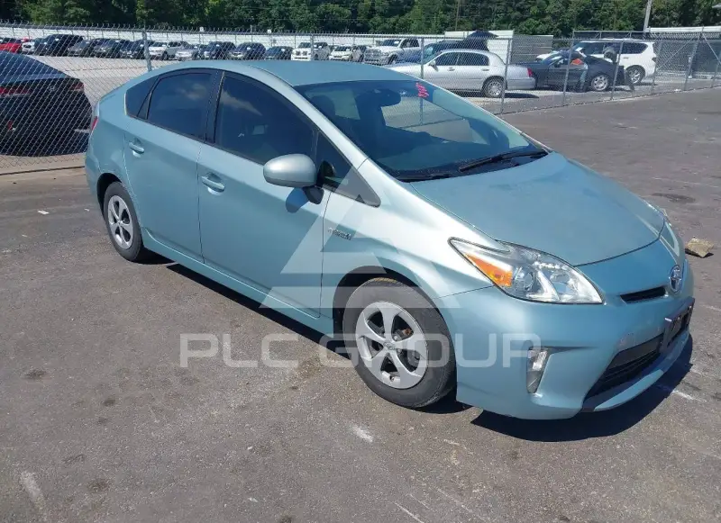 2013 Toyota PRIUS фото