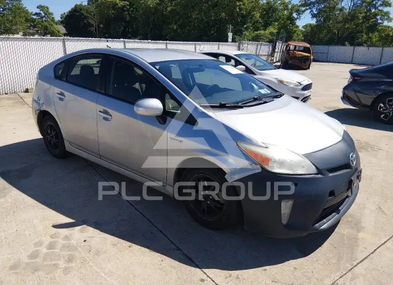 2013 Toyota PRIUS фото