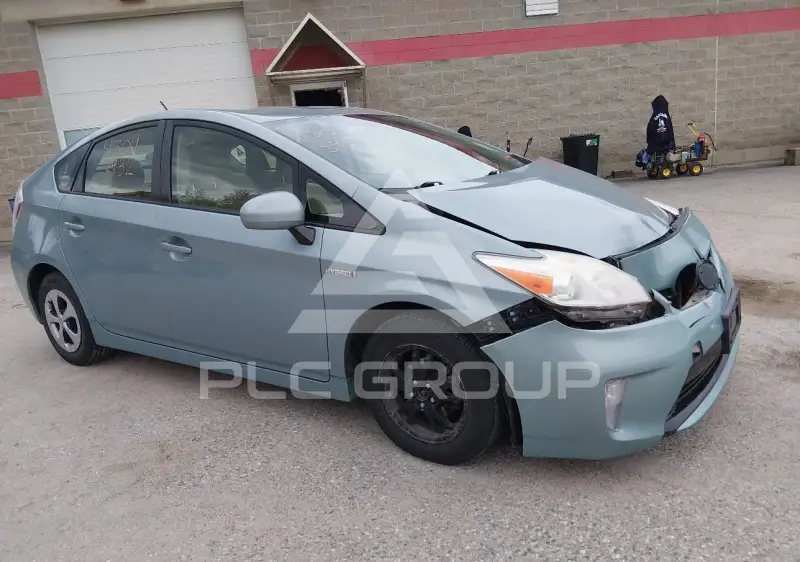 2013 Toyota PRIUS фото