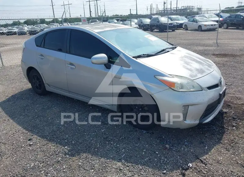 2013 Toyota PRIUS photo