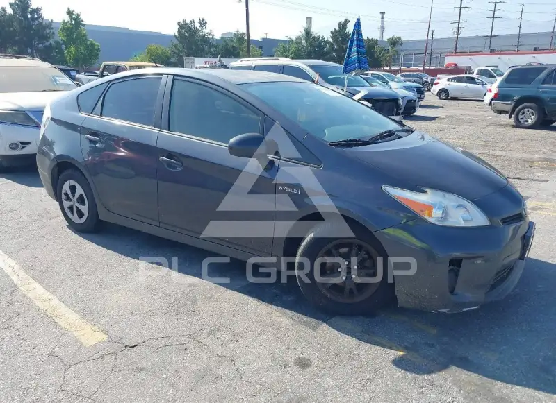 2013 Toyota PRIUS photo